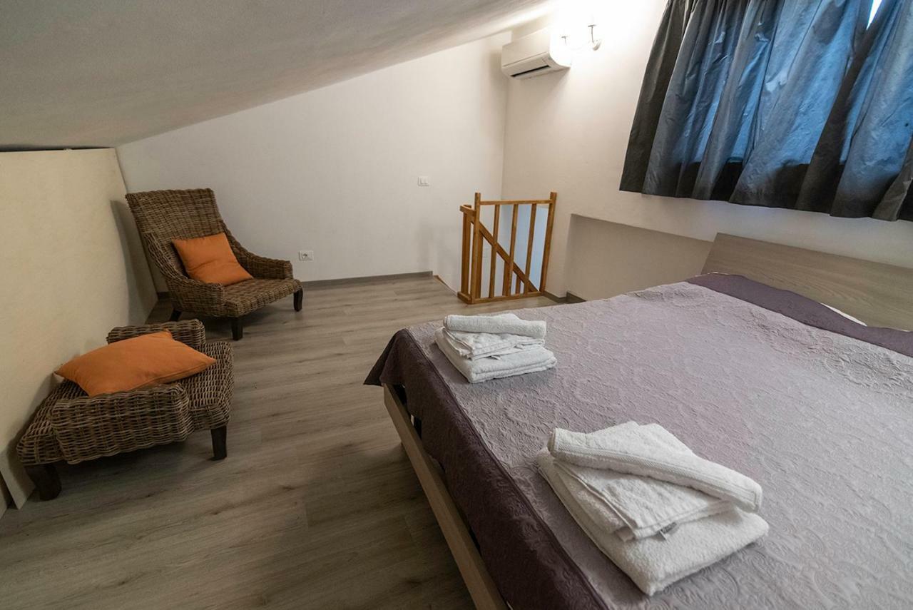 Agriturismo La Fontaccia Монтиано Екстериор снимка